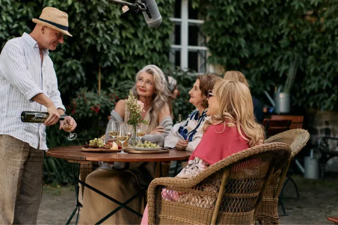 Dagmar Havlová Veškrnová, Pavlína Pořízková a Eva Holubová, natáčí celovečerní komedii s názvem Bardotky
