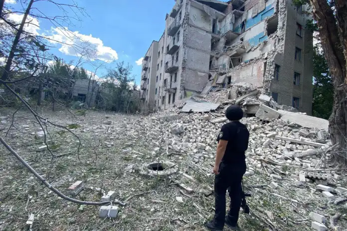 Ukrajina, Doněcká oblast: Rusové na město Kostjantynivka svrhli čtyři letecké bomby